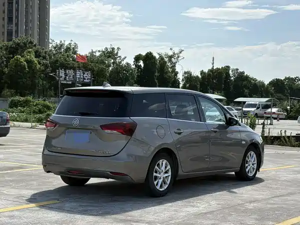 Buick GL6 2021