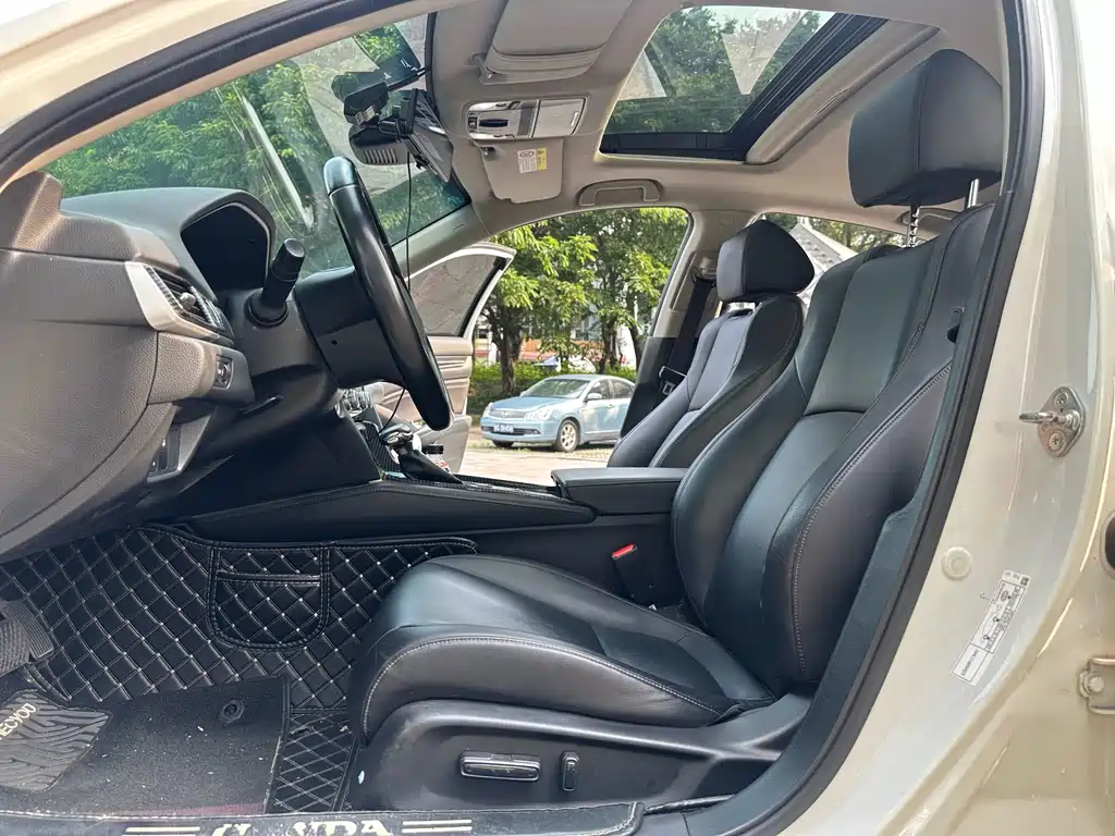 Honda Accord 2020 — фото 10