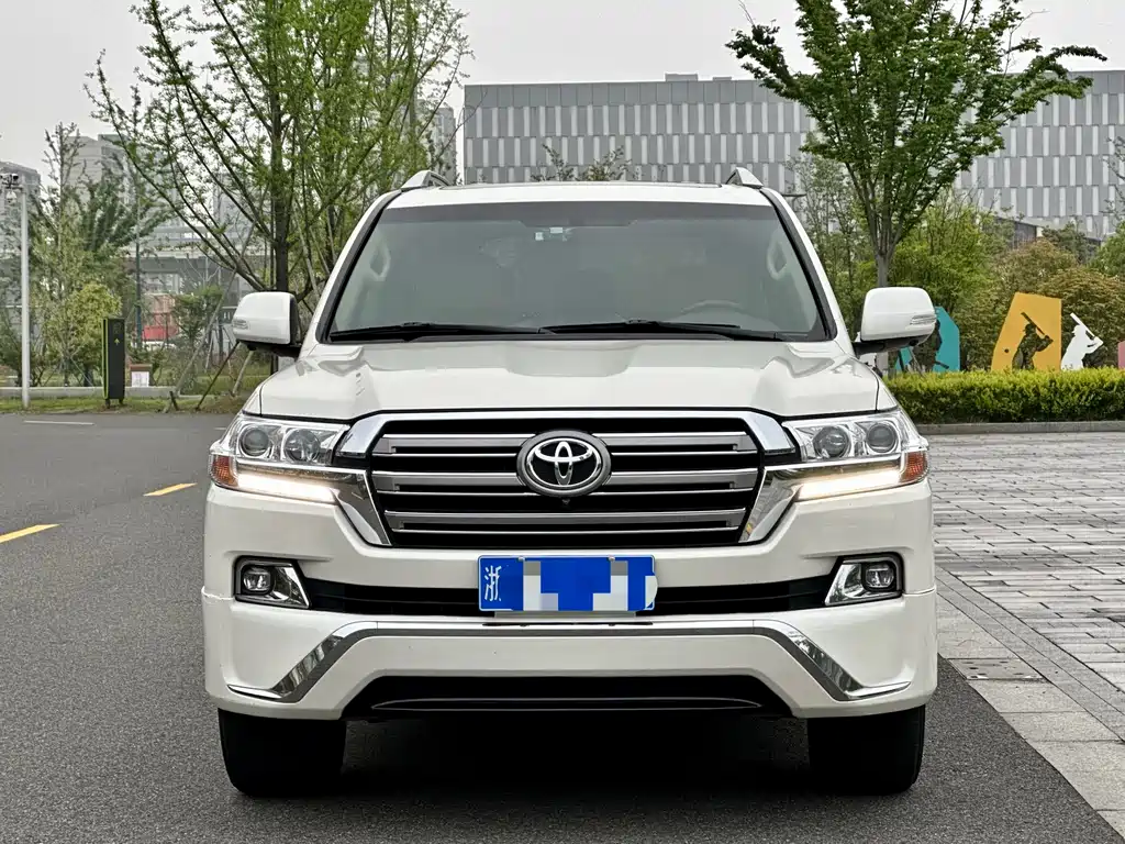 Toyota Land Cruiser 2019 — фото 2