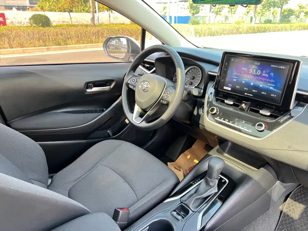 Toyota Corolla 2020 — фото 12