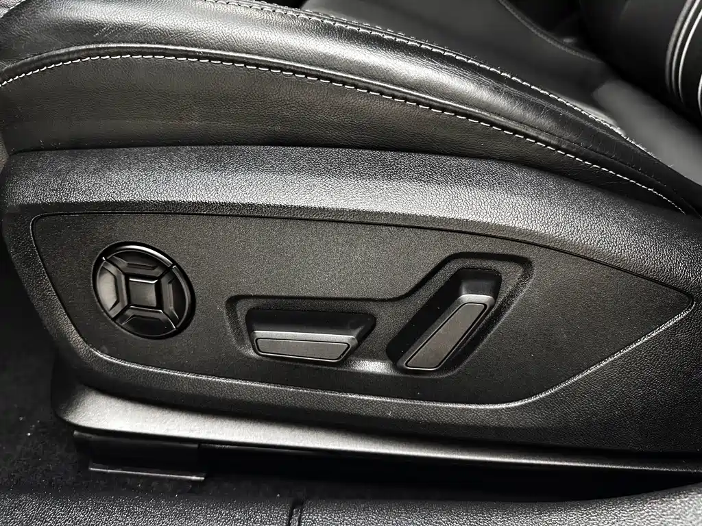 Audi A3 2023 — фото 12