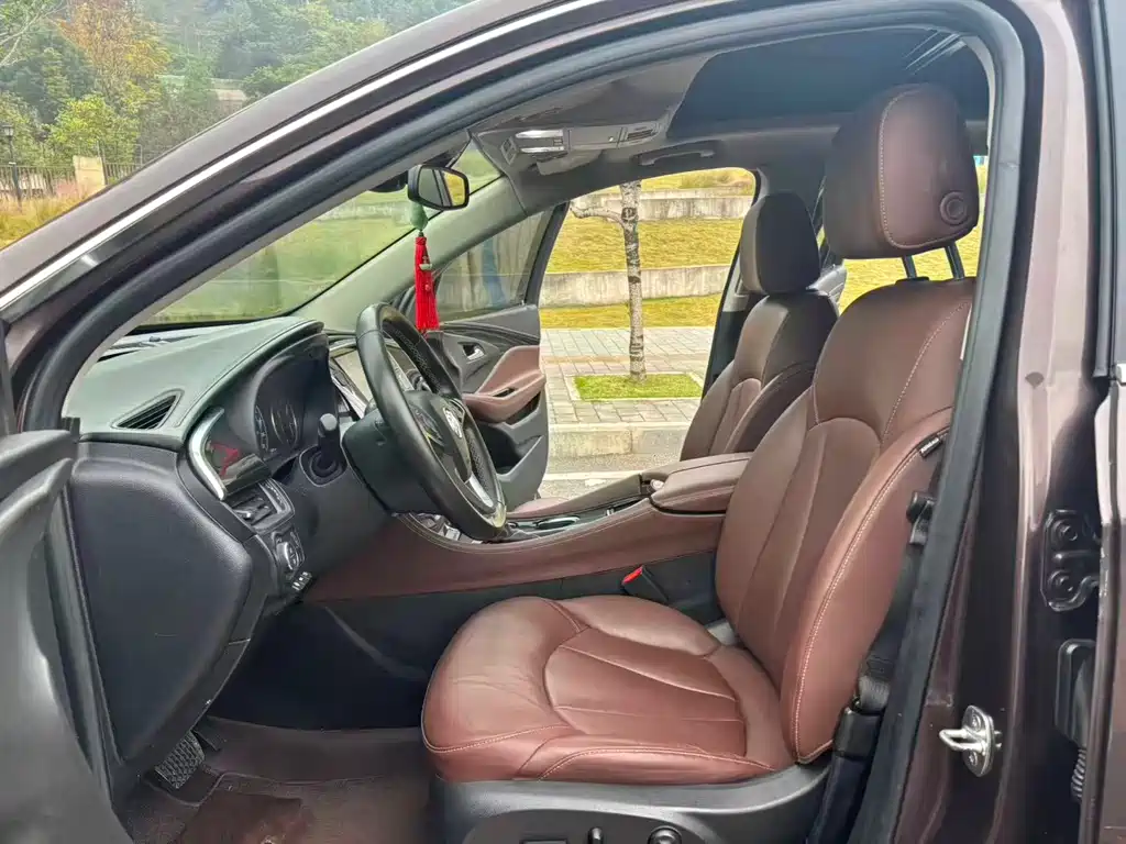 Buick Envision Plus 2018 — фото 10