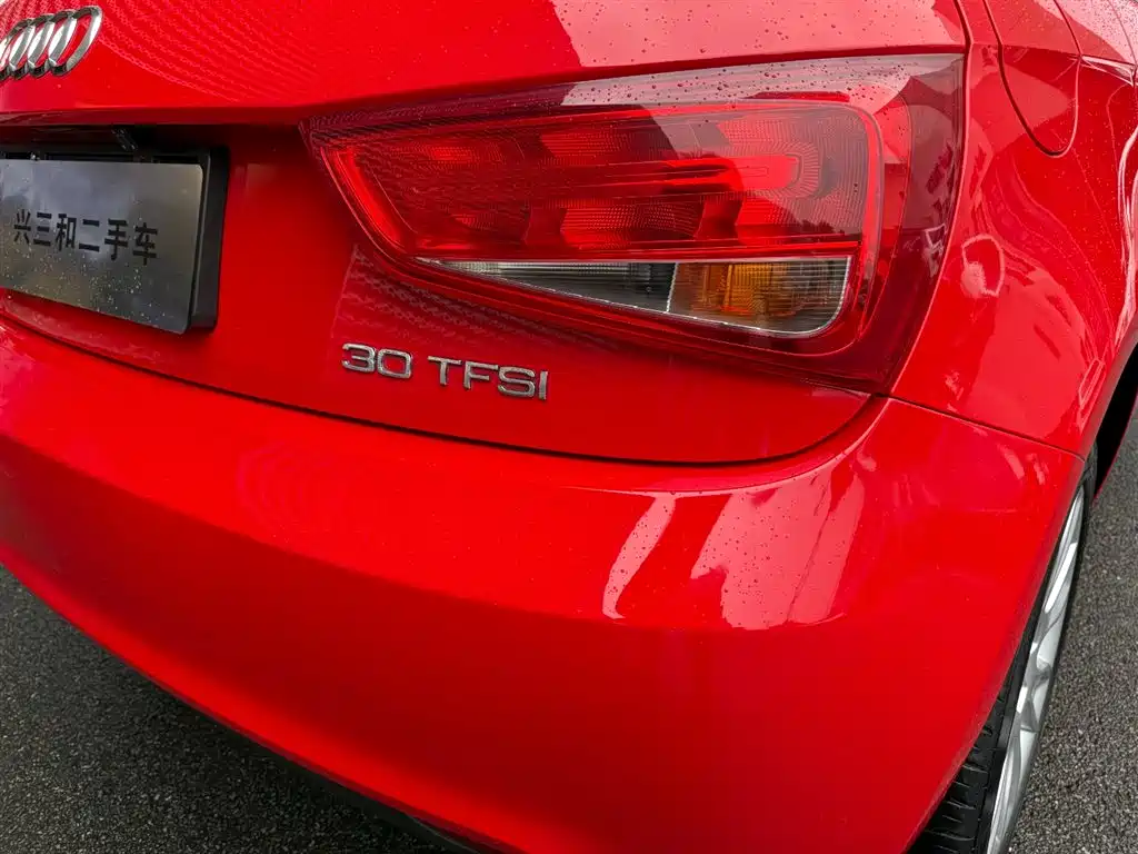 Audi A1 2015 — фото 14