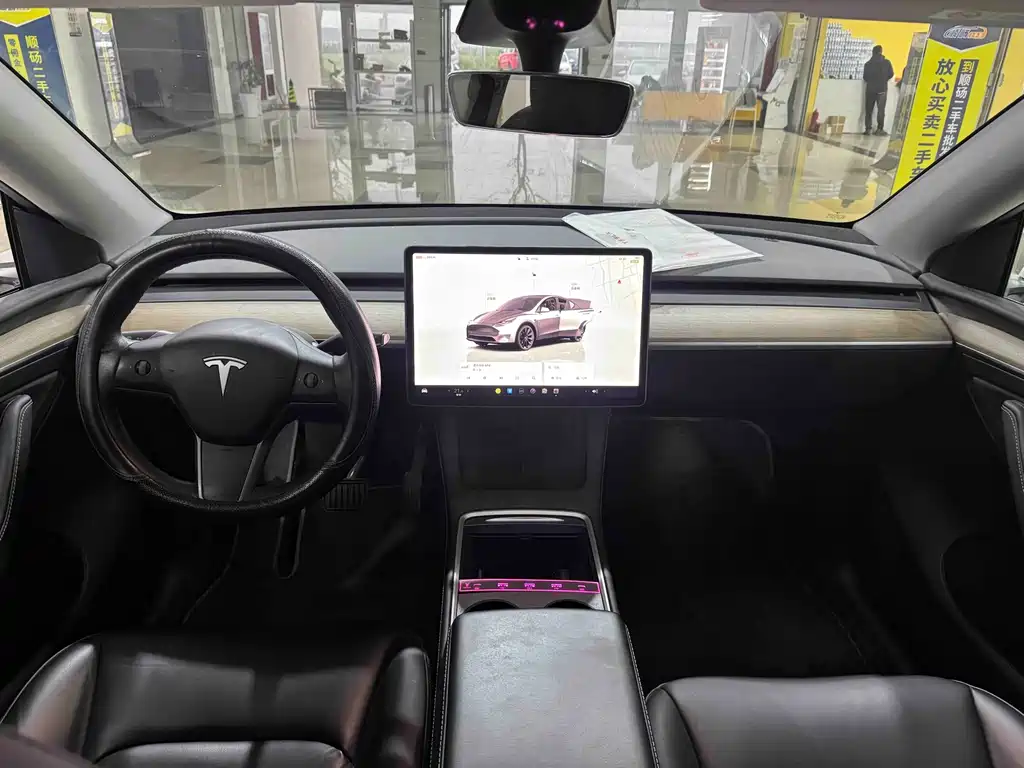 Tesla Model Y 2022 — фото 7