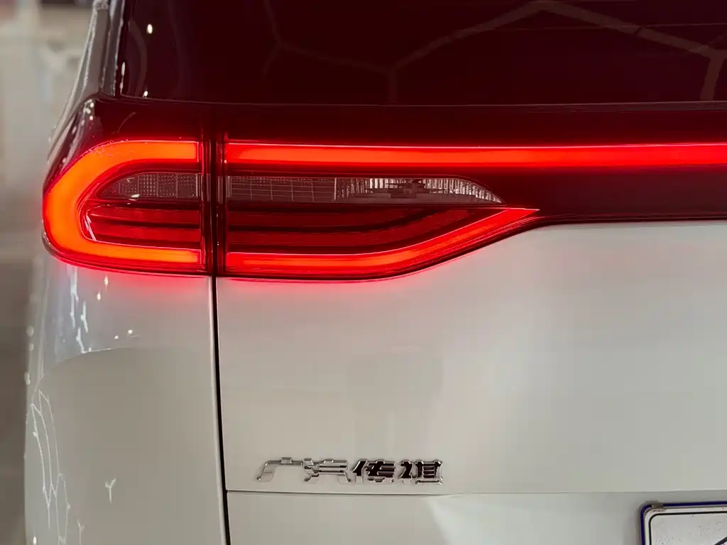 GAC Trumpchi M6 2023 — фото 5