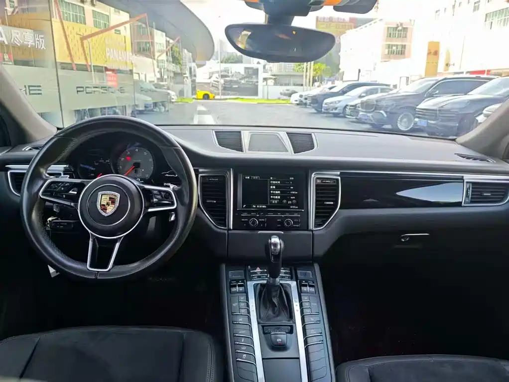 Porsche Macan 2016 — фото 8