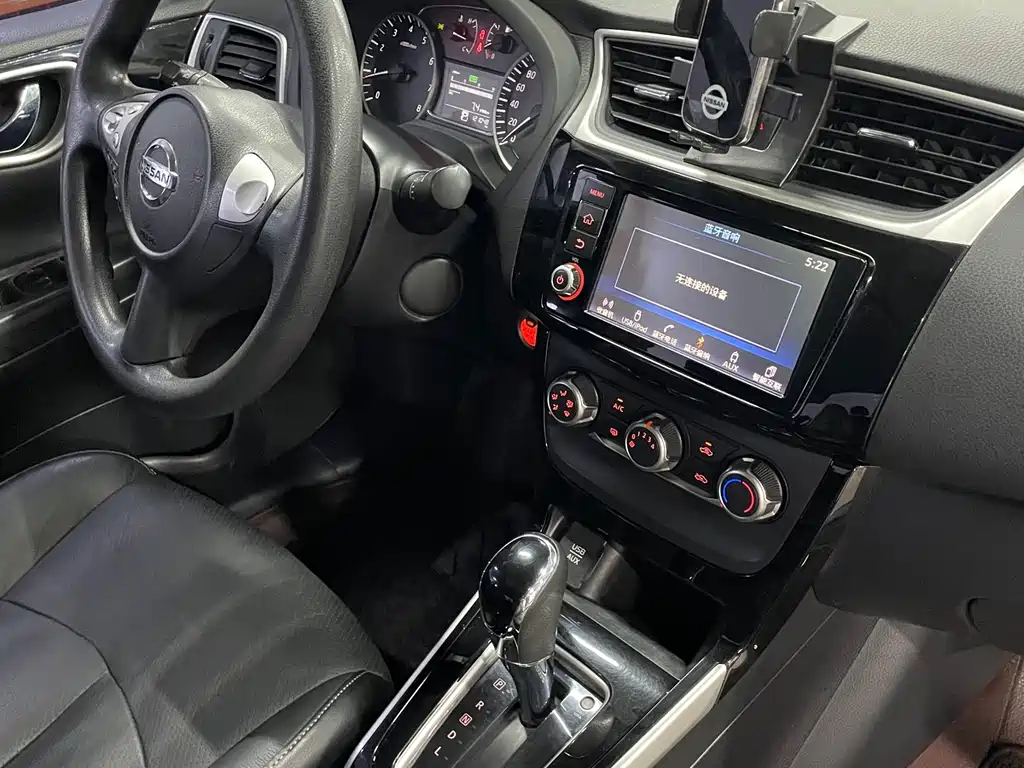 Nissan Sylphy 2017 — фото 14