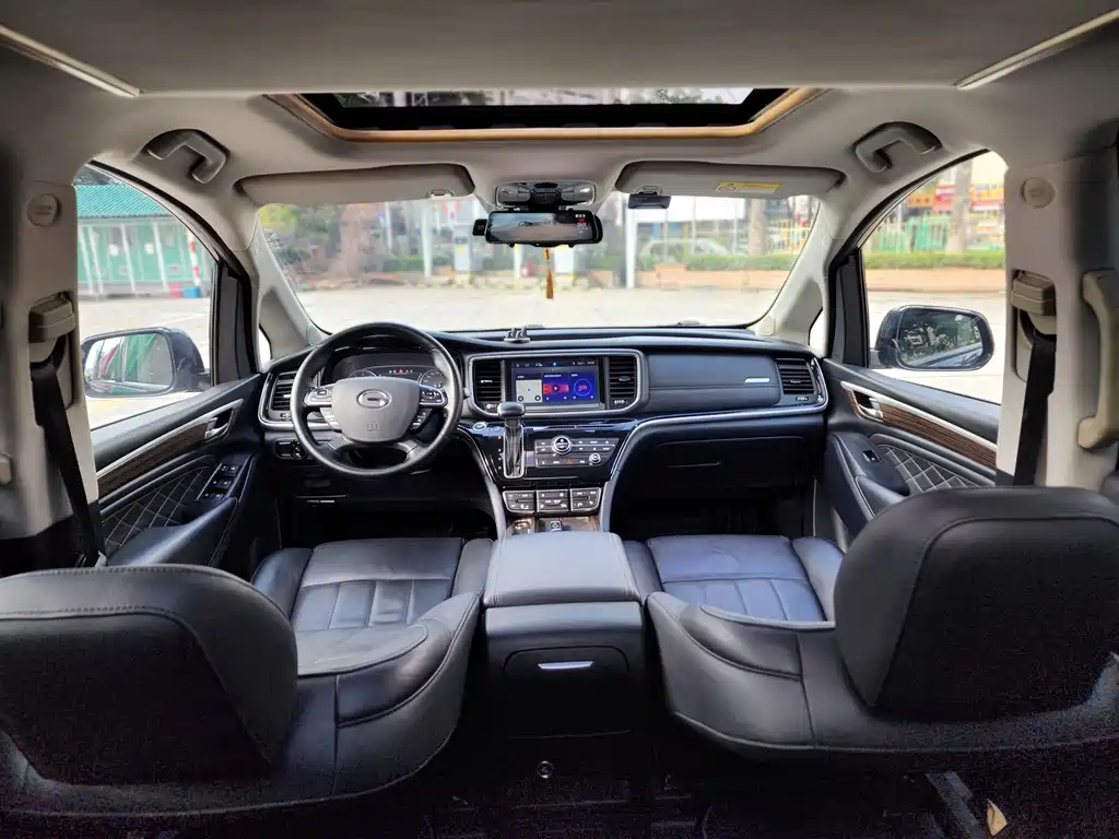 GAC Motor Trumpchi M8 2019 — фото 13
