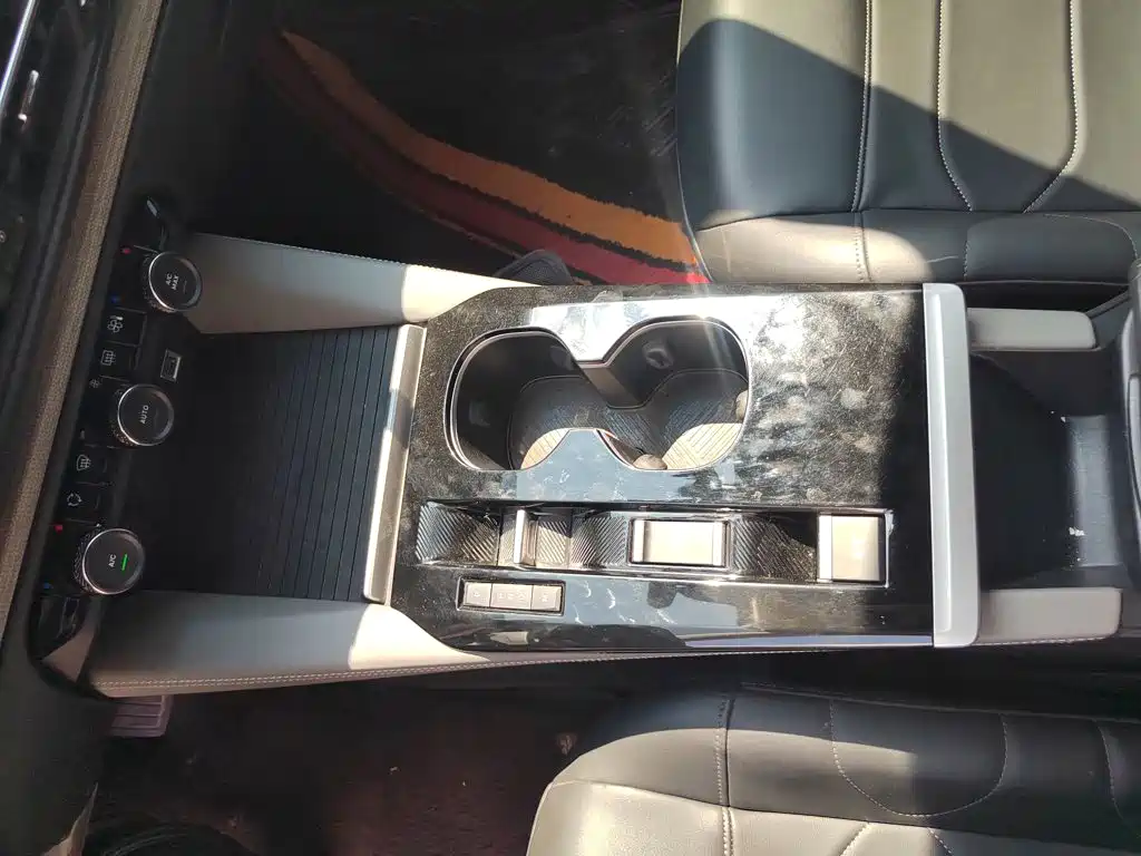 Citroën Versailles C5 X 2022 — фото 14