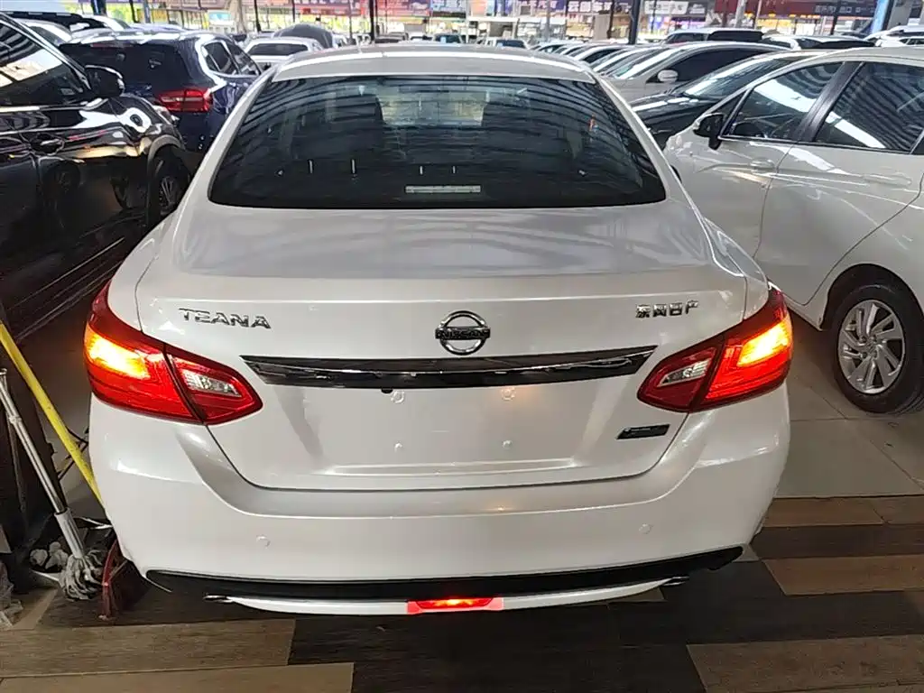 Nissan Teana 2018 — фото 6