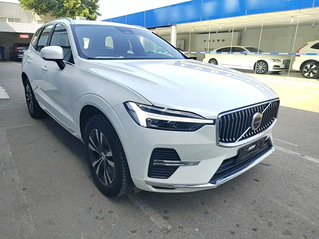 Volvo XC60 2024 — фото 4