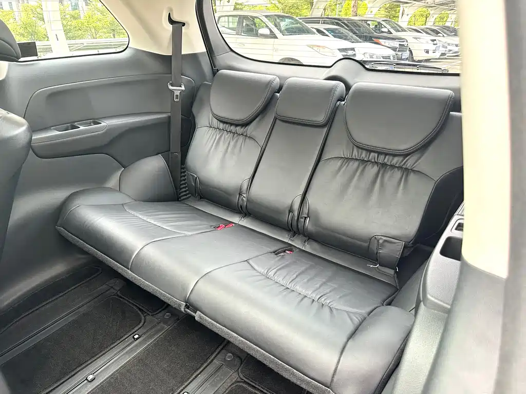 Honda Odyssey 2019 — фото 13