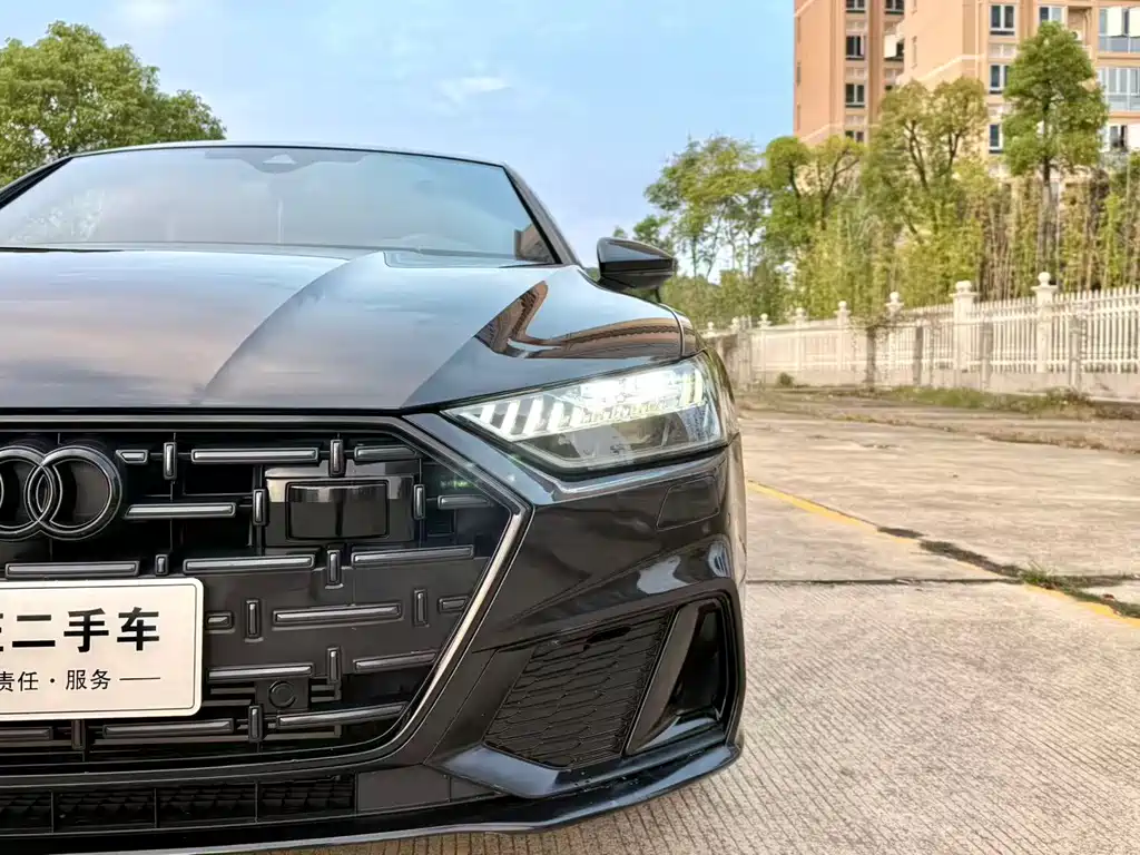 Audi A7L 2023 — фото 10