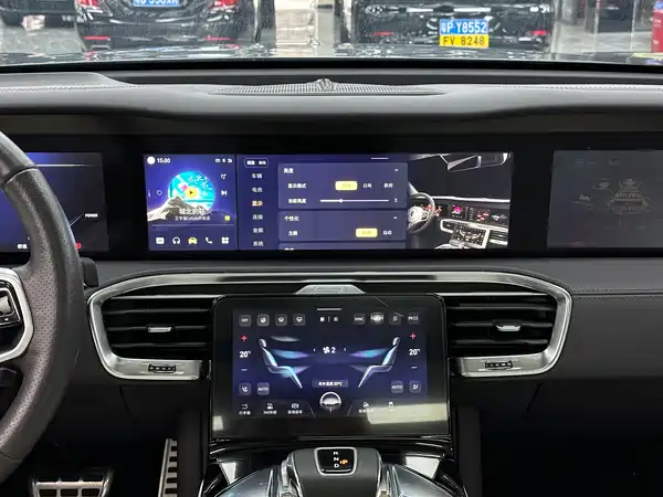 Hongqi E-HS9 2022