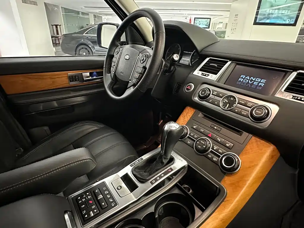 Land Rover Range Rover Sport 2012 — фото 14