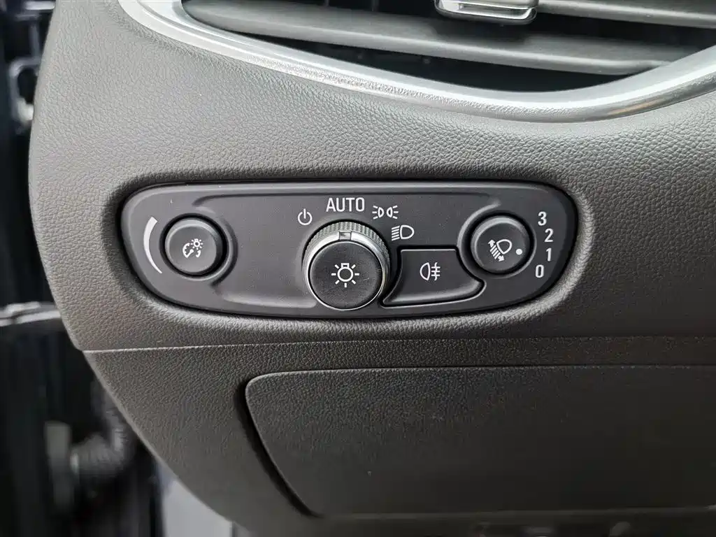 Chevrolet Malibu XL 2020 — фото 21