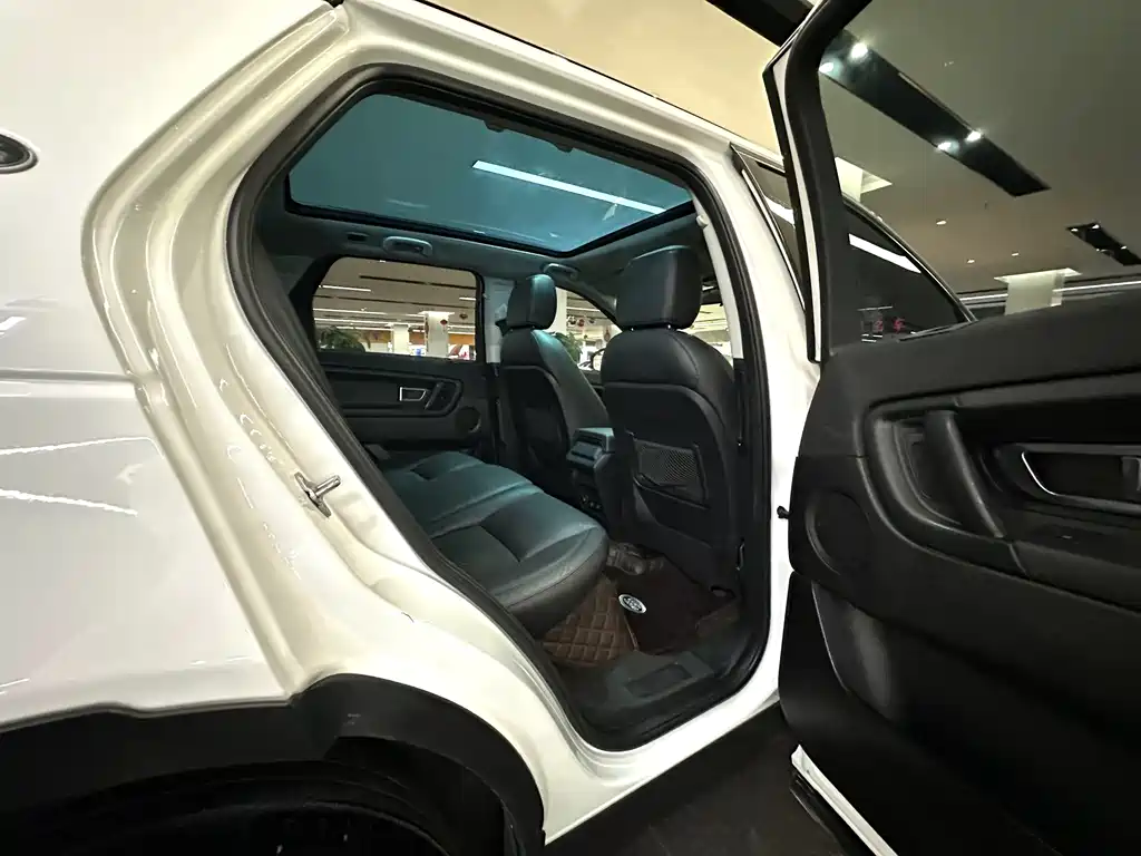 Land Rover Discovery Sport 2018 — фото 19