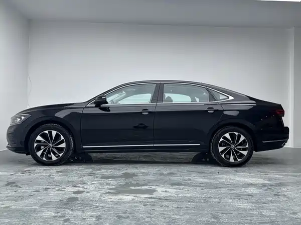 Volkswagen Passat 2024