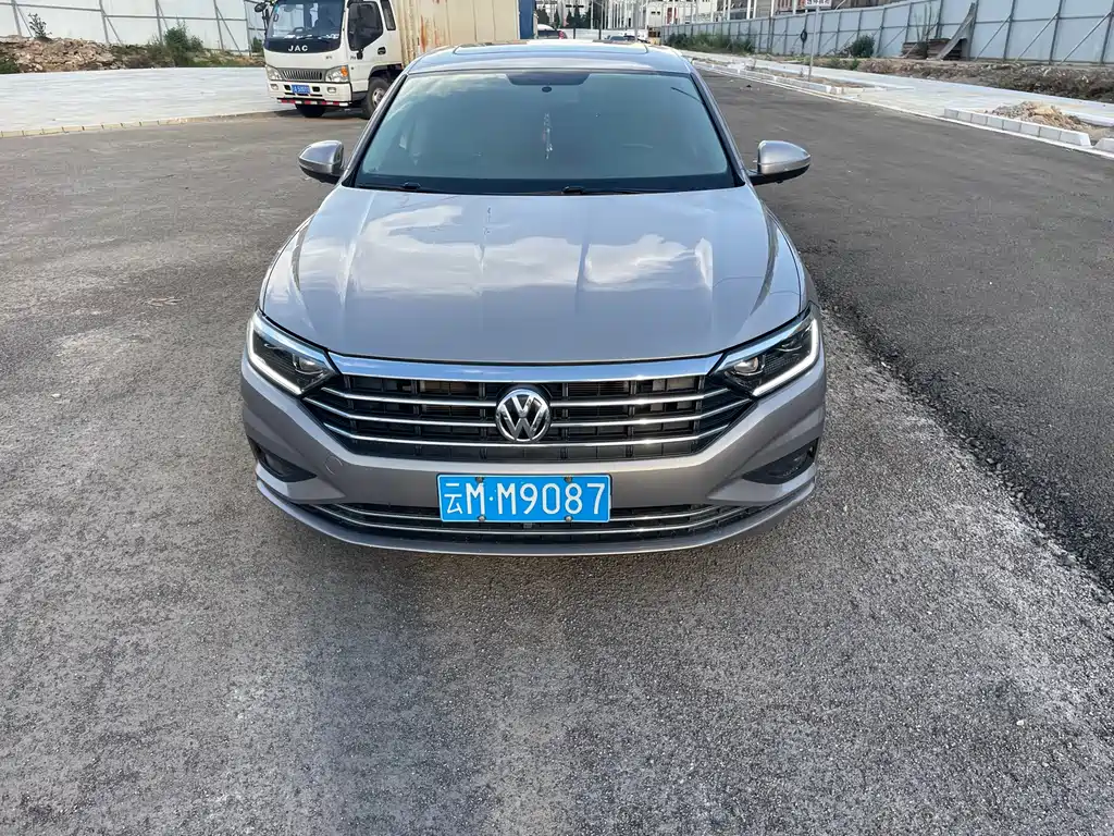 Volkswagen Sagitar 2020