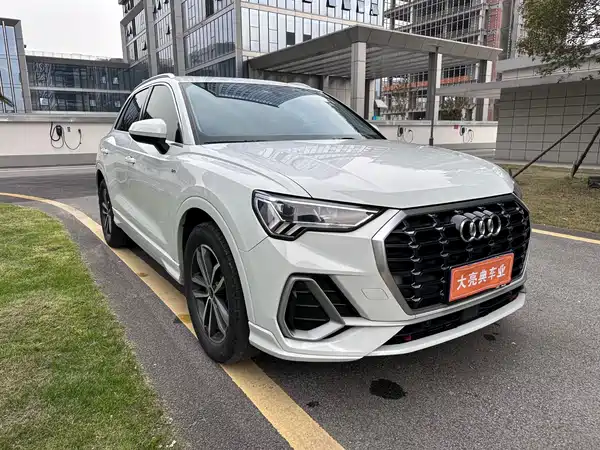 Audi Q3 2021