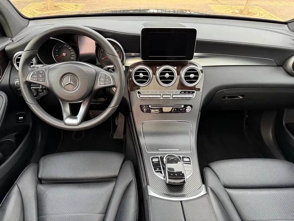 Mercedes-Benz GLC 2016 — фото 11