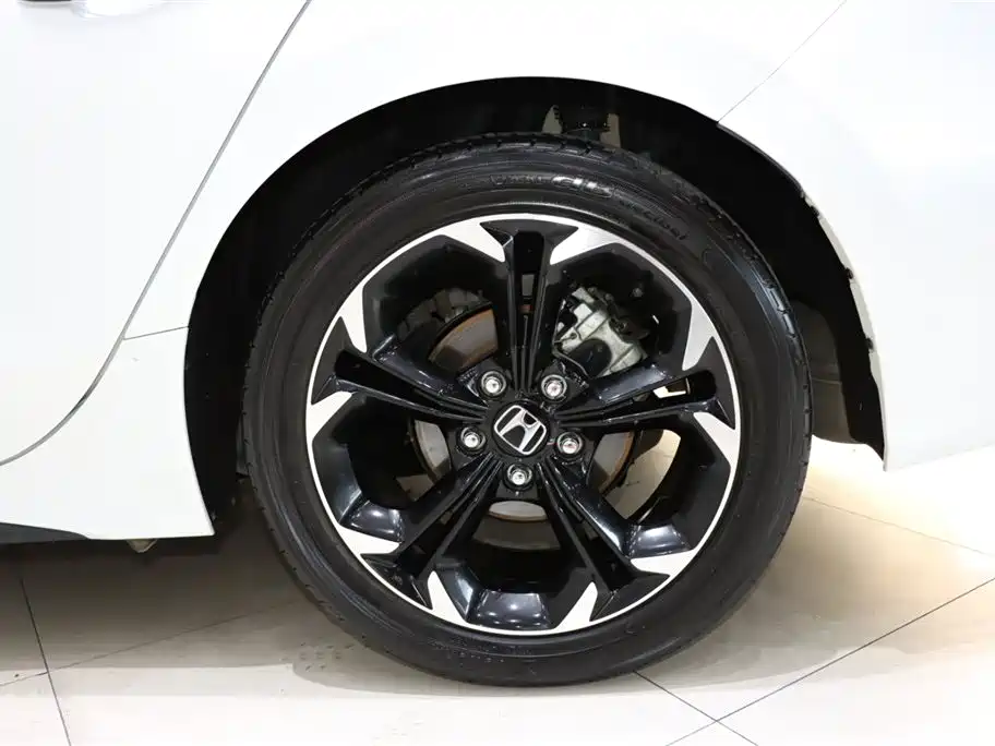 Honda Civic 2024 — фото 16