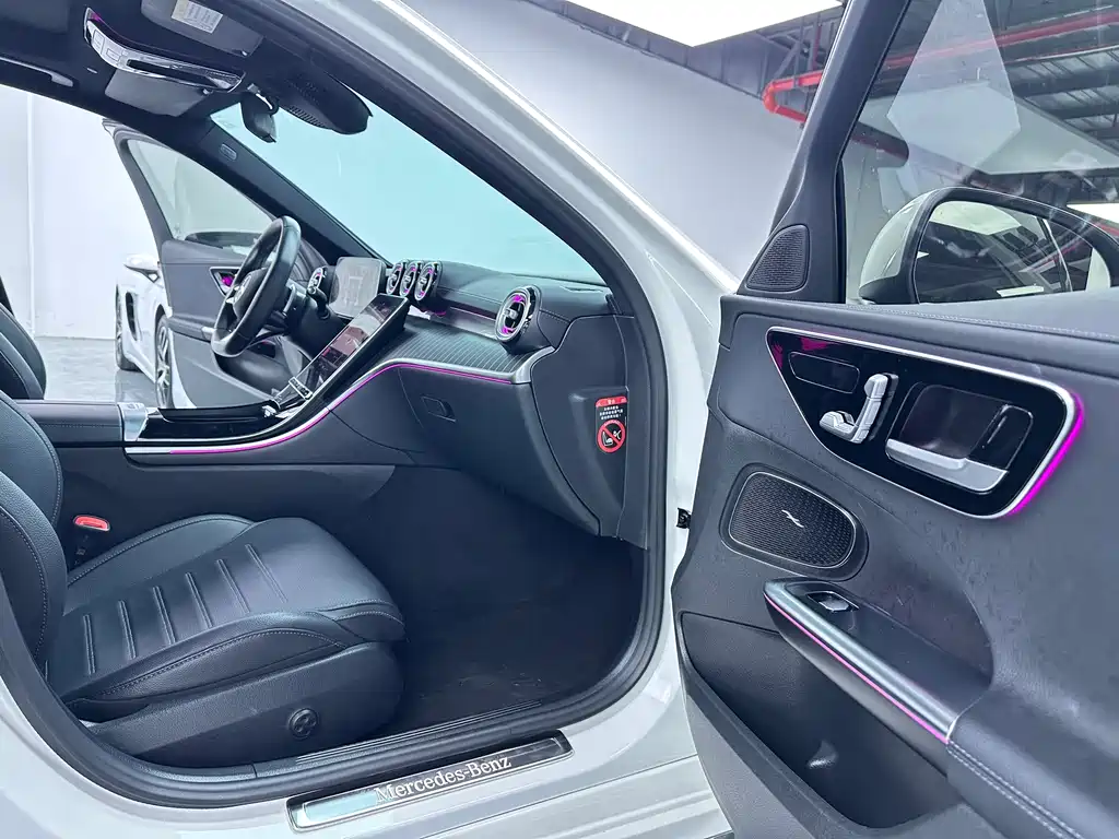 Mercedes-Benz C-Class 2022 — фото 16