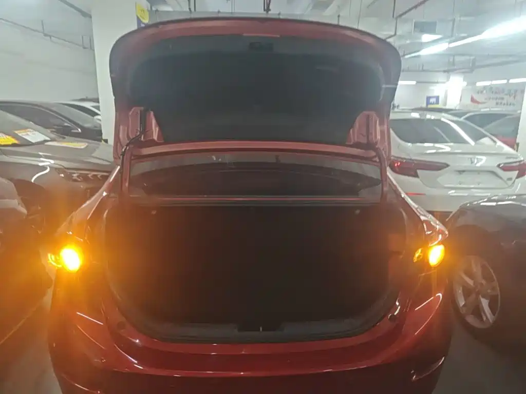 Mazda 3 Angkesela 2017 — фото 19