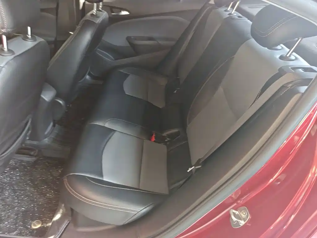 Chevrolet Cruze 2018 — фото 17