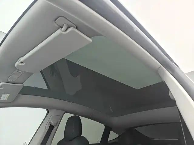 Tesla Model Y 2022 — фото 10