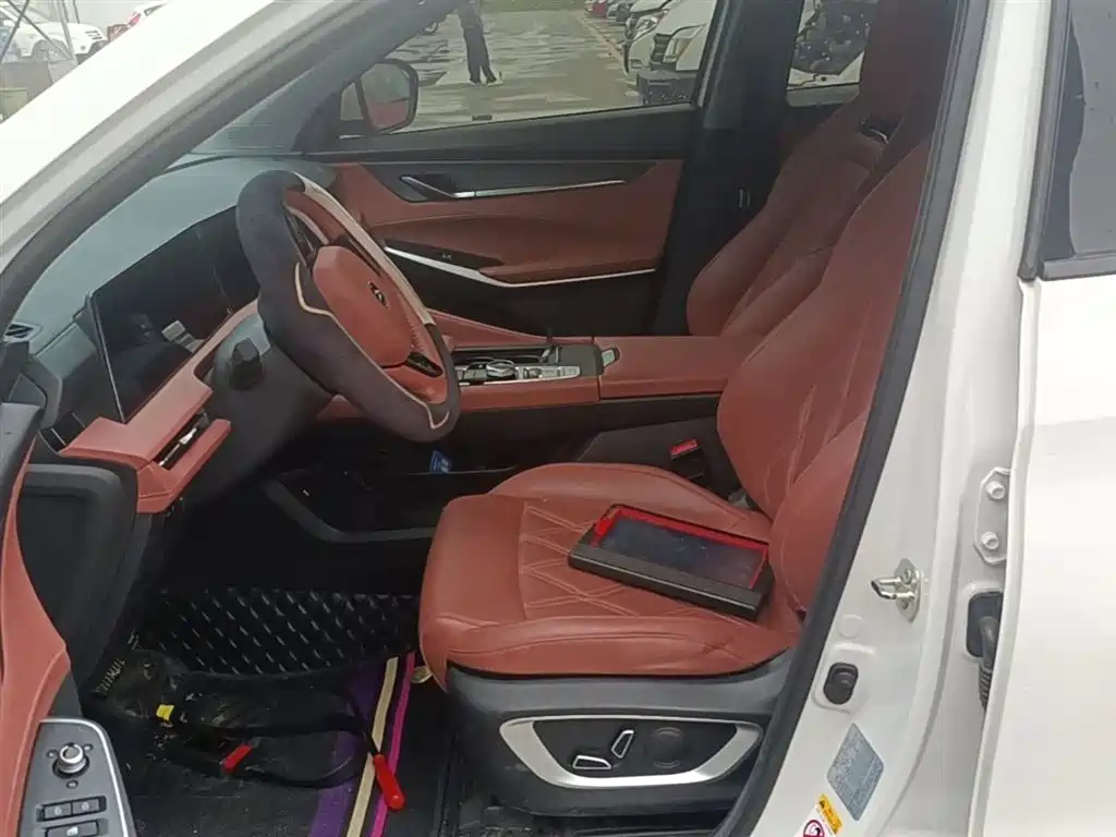Changan CS75 PLUS 2023 — фото 15