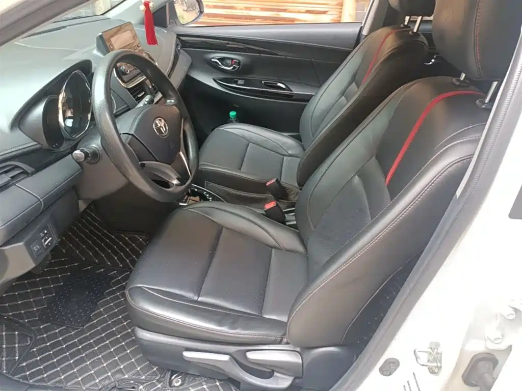 Toyota Yaris L 2021 — фото 15