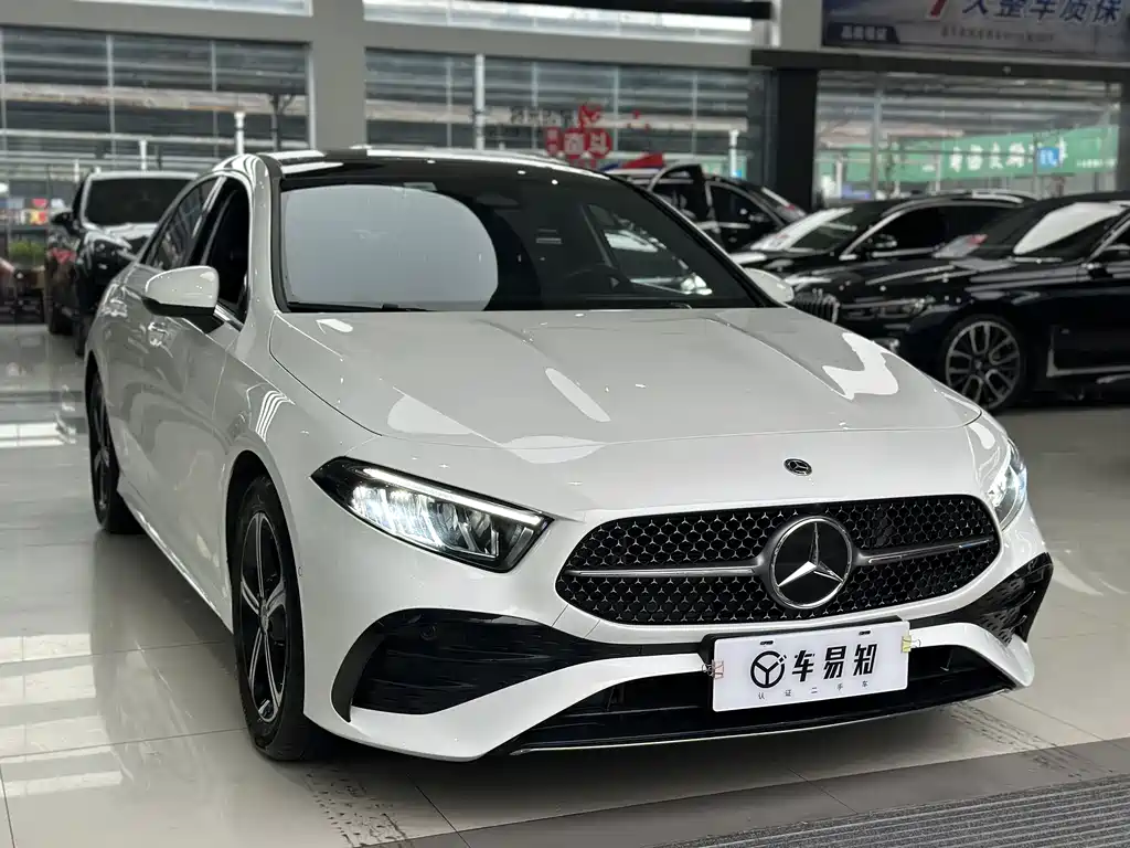 Mercedes-Benz A-Class 2024 — фото 3