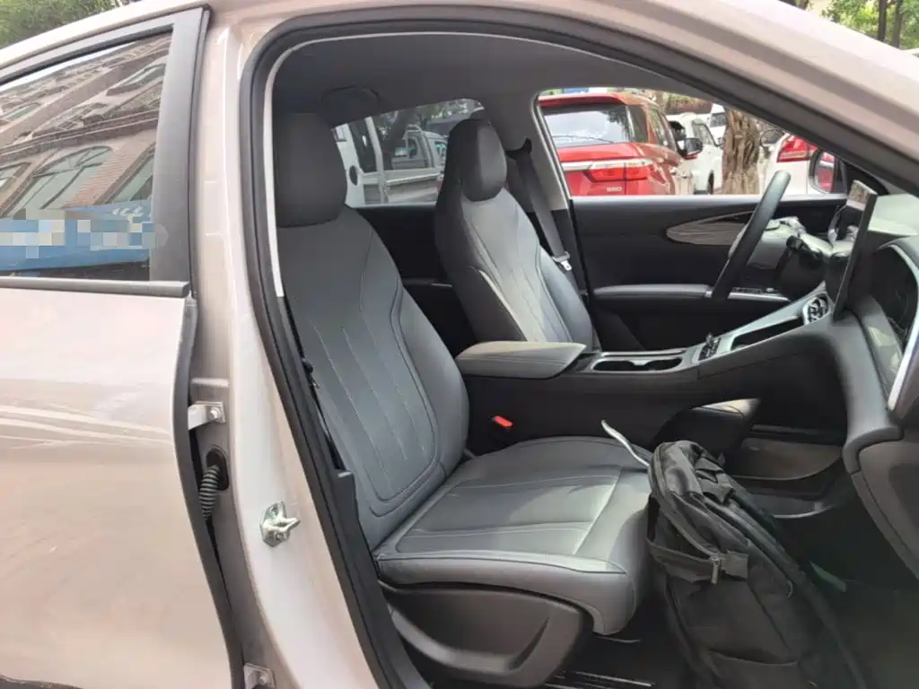Geely Galaxy Starwish 2026 — фото 25