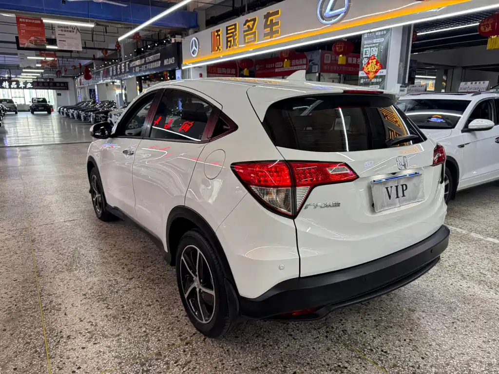 Honda Vezel 2022 — фото 10