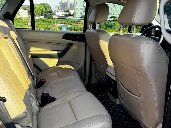 Ford Everest 2016