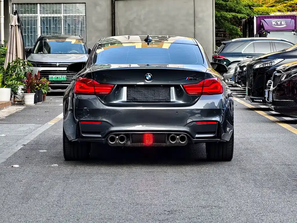 BMW M4 2019 — фото 11