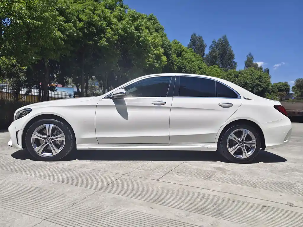 Mercedes-Benz C-Class 2021 — фото 29