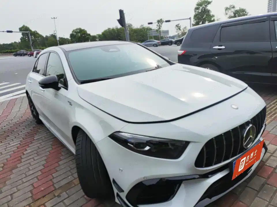 Mercedes-Benz A-Class AMG 2024 — фото 2