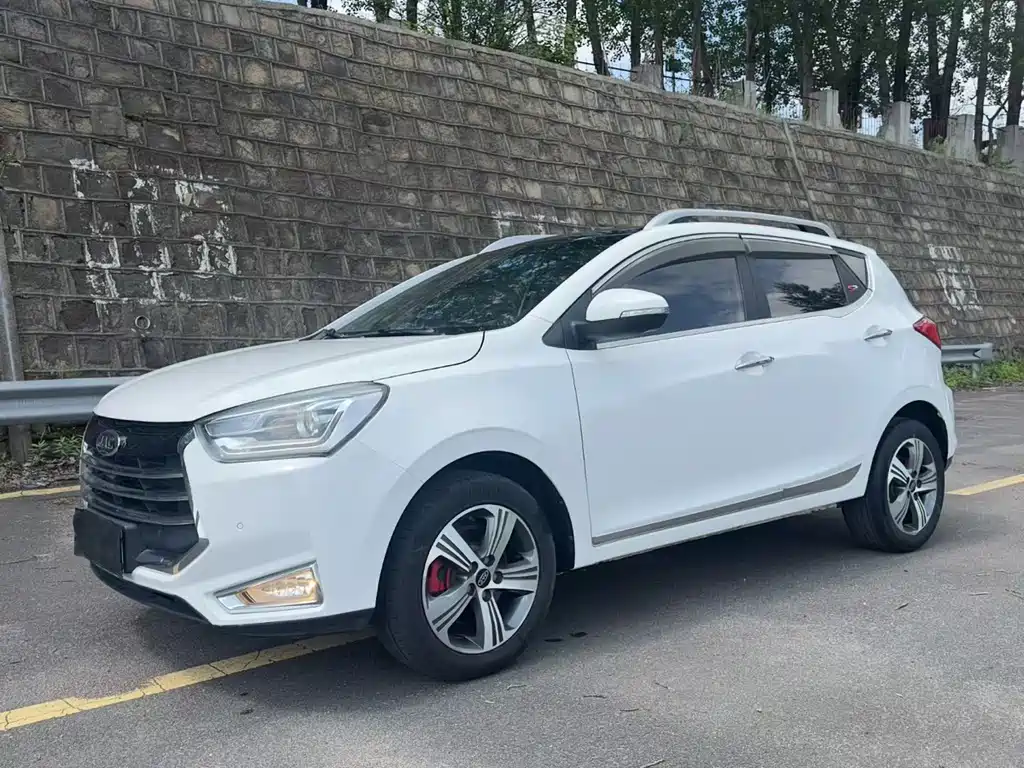 JAC Refine S2 2019 — фото 1