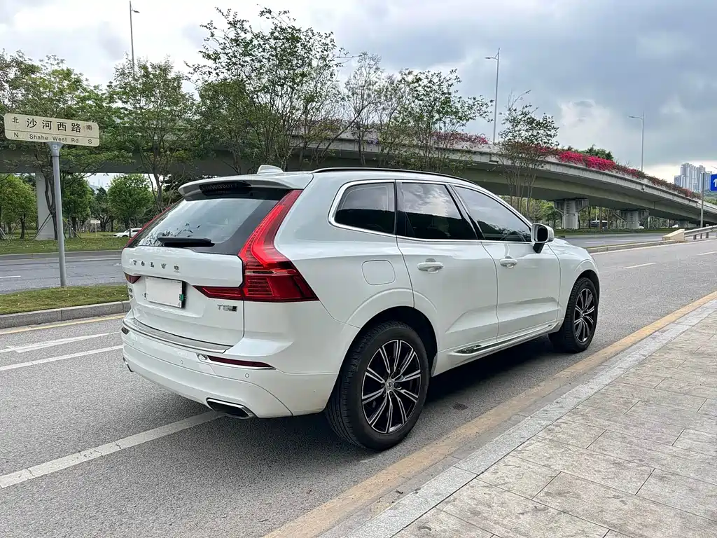 Volvo XC60 2020 — фото 6