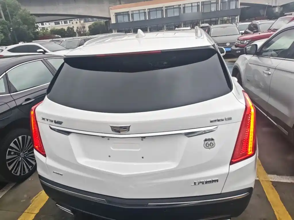 Cadillac XT5 2018 — фото 4