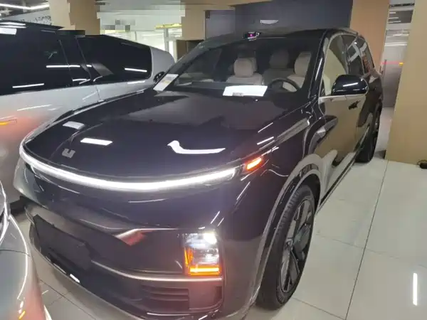 Li Auto L9 2025