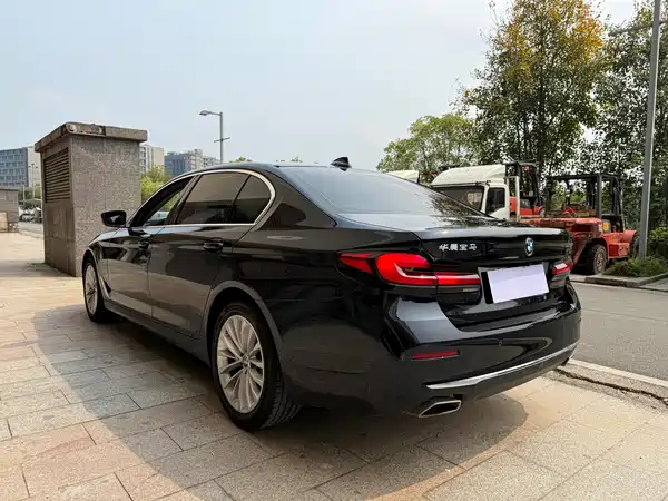 BMW 5 Series 2022