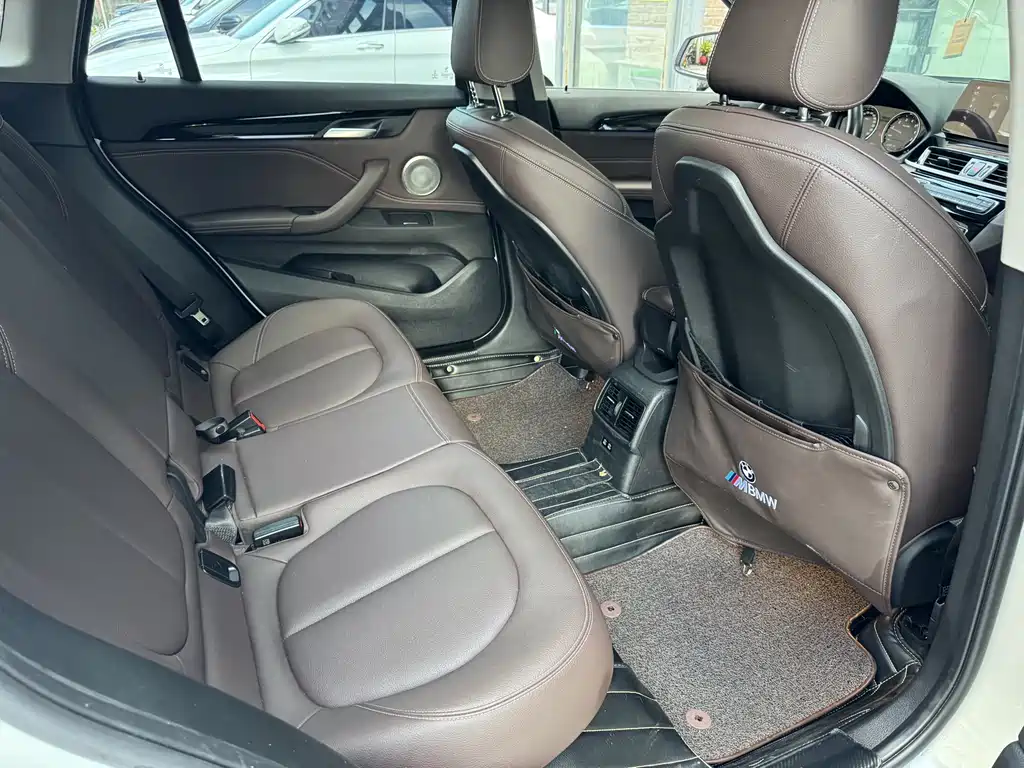 BMW X1 2022 — фото 19
