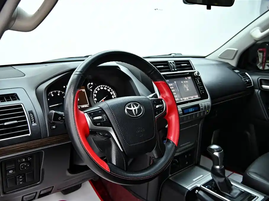Toyota Prado 2019 — фото 15