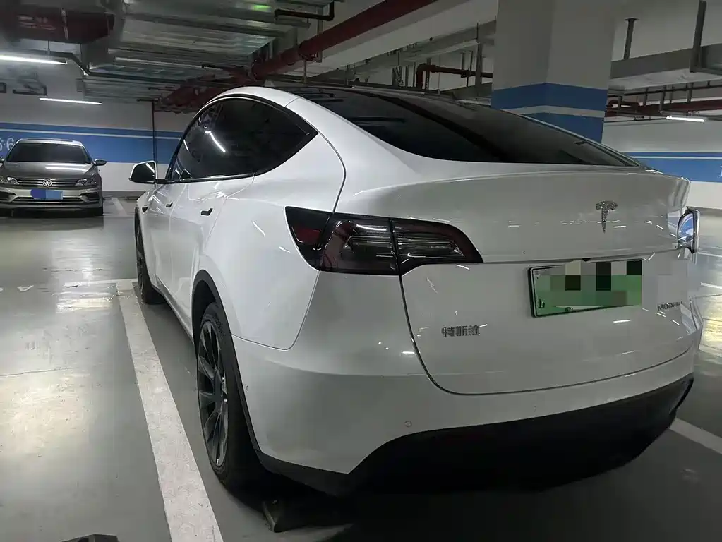 Tesla Model Y 2021 — фото 8