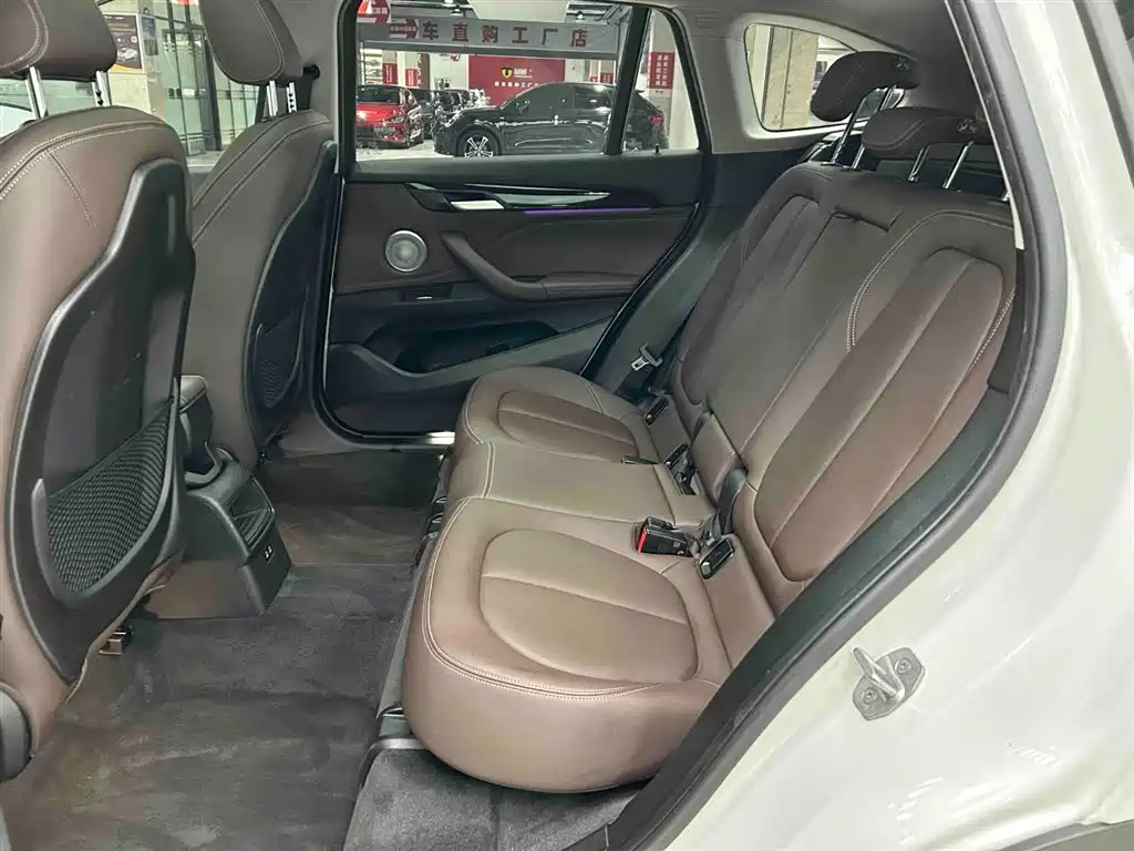 BMW X1 2022 — фото 15