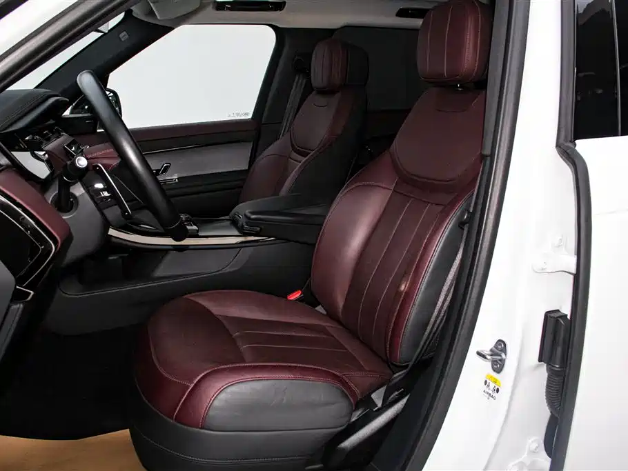 Land Rover Sport 2023 — фото 18