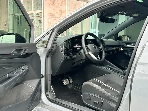 Volkswagen Golf 2022